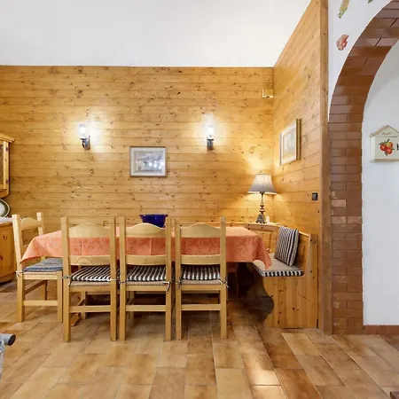 Villa Shanti Rustic