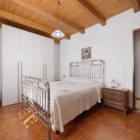 Villa Shanti Rustic